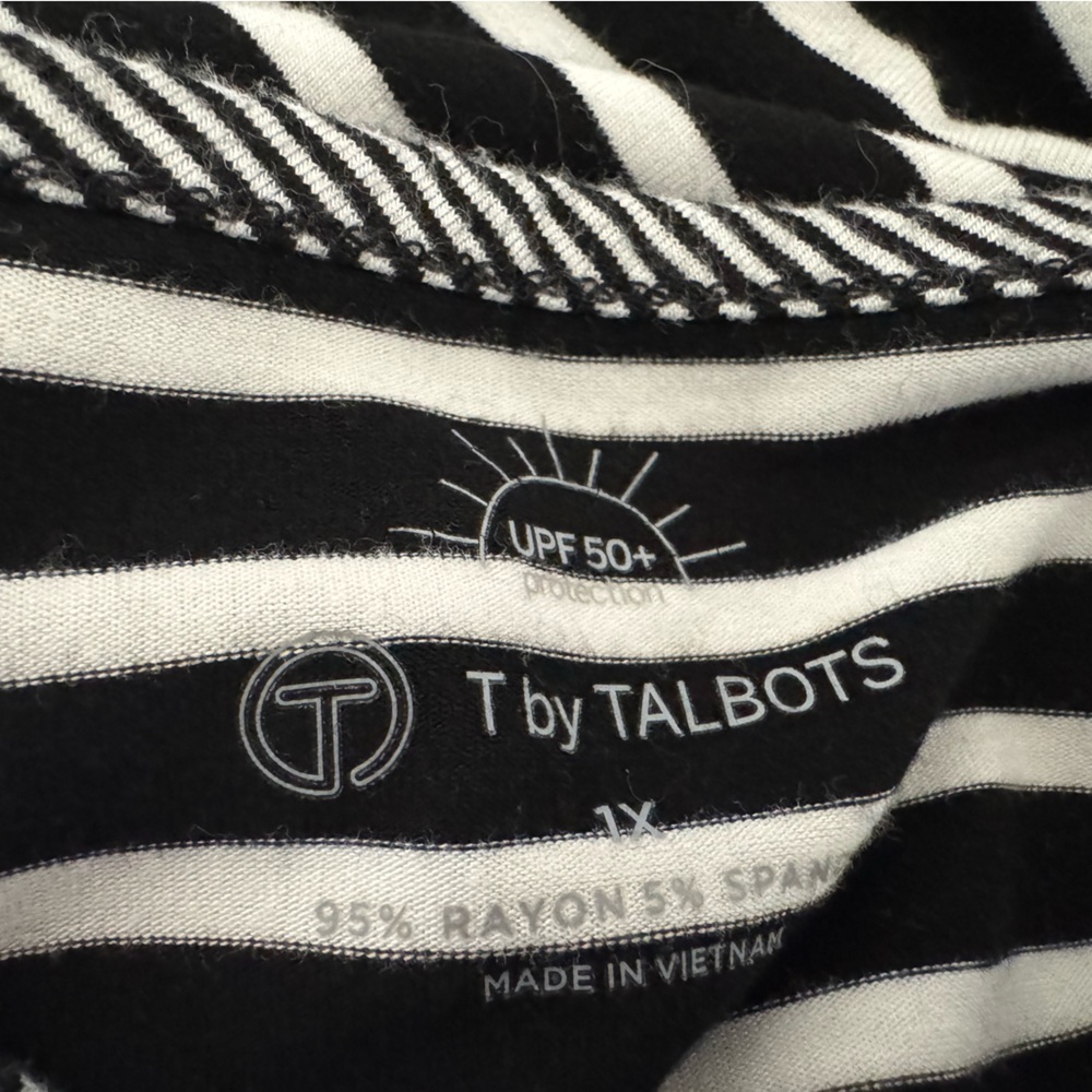 UPF Talbots T Striped Black and White Long Sleeve Top with Black Pants (outfit) - Picture 4 of 7